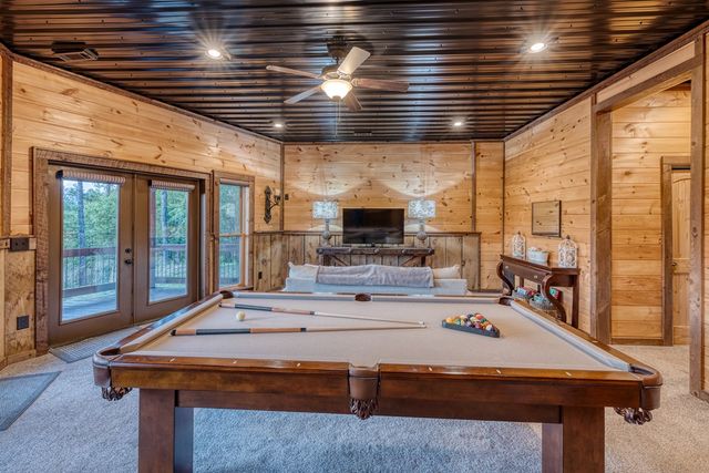 74 Hickory Hollow, Mineral Bluff, GA 30559