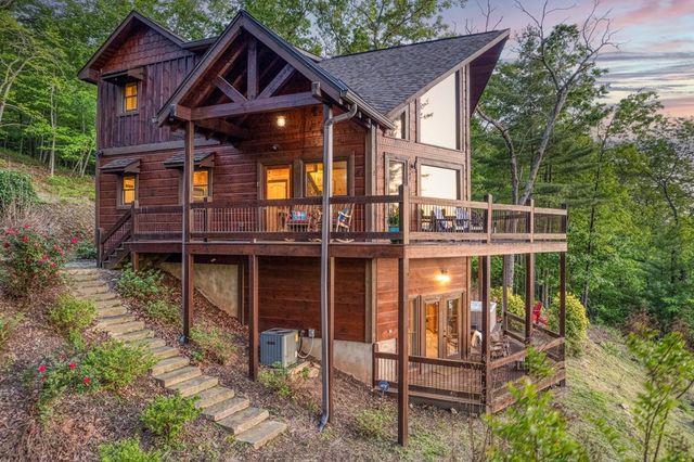 74 Hickory Hollow, Mineral Bluff, GA 30559