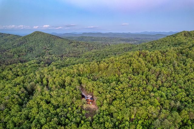 74 Hickory Hollow, Mineral Bluff, GA 30559