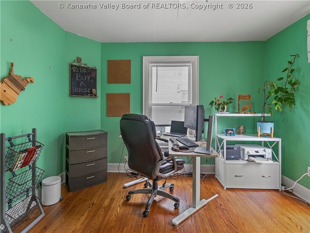 218 Forest Circle, South Charleston, WV 25303