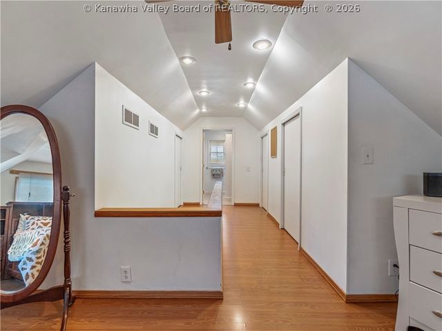 218 Forest Circle, South Charleston, WV 25303