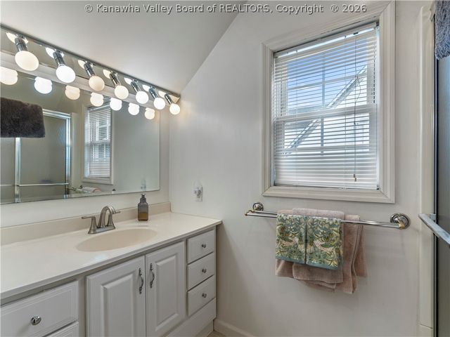 218 Forest Circle, South Charleston, WV 25303