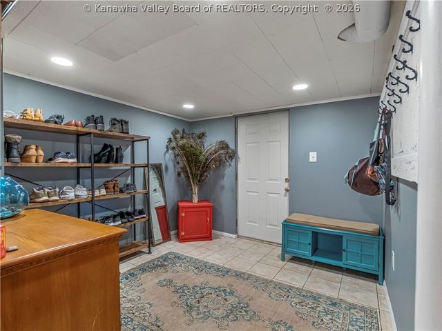 218 Forest Circle, South Charleston, WV 25303