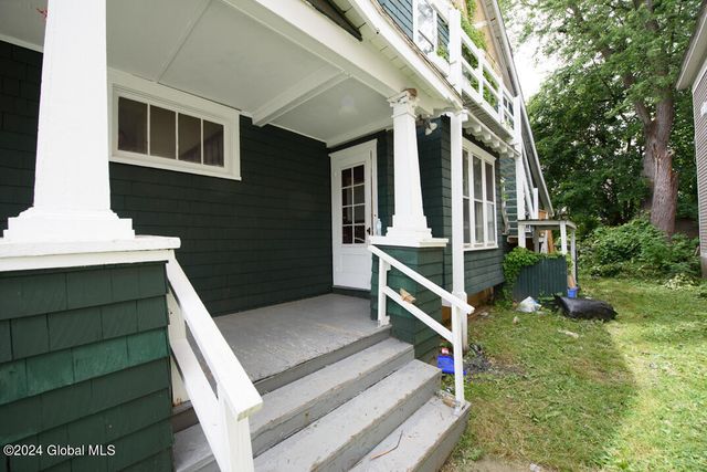 802 Myrtle Avenue, Albany, NY 12208