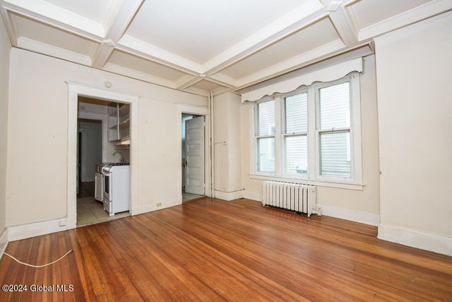 802 Myrtle Avenue, Albany, NY 12208
