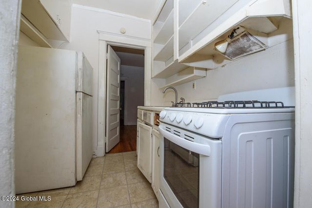 802 Myrtle Avenue, Albany, NY 12208