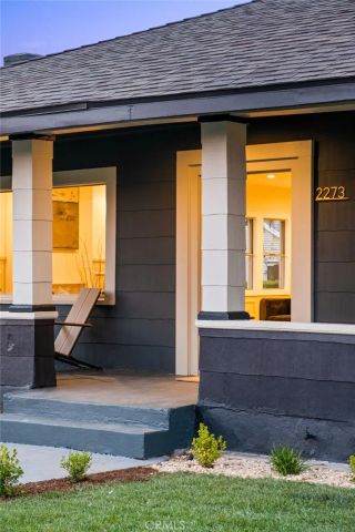 2273 W 29th Street, Los Angeles, CA 90018