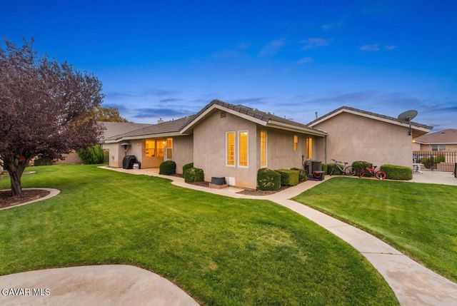 3851 W Avenue J15, Lancaster, CA 93536