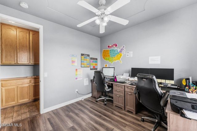 3851 W Avenue J15, Lancaster, CA 93536
