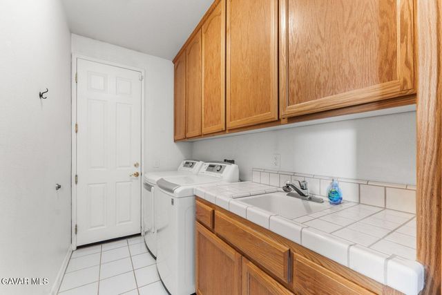 3851 W Avenue J15, Lancaster, CA 93536