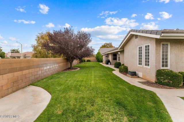 3851 W Avenue J15, Lancaster, CA 93536