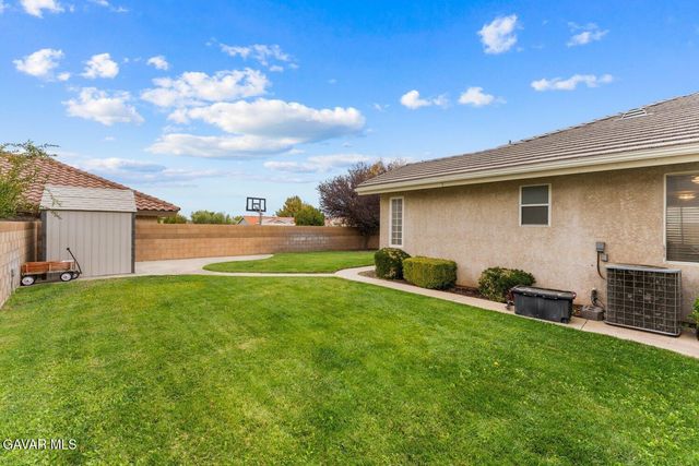 3851 W Avenue J15, Lancaster, CA 93536