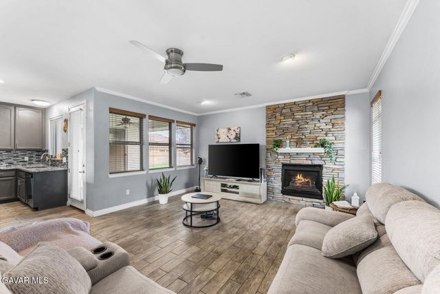 3851 W Avenue J15, Lancaster, CA 93536