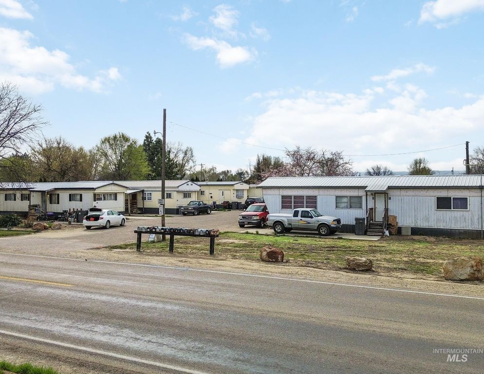 615 W Idaho Ave., Homedale, ID 83628 photo 2