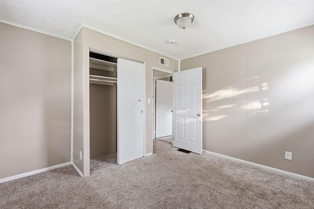 1091 S Ashburton Road, Columbus, OH 43227