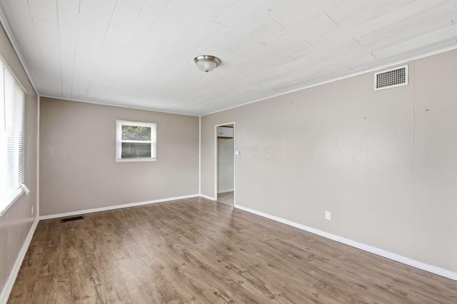 1091 S Ashburton Road, Columbus, OH 43227