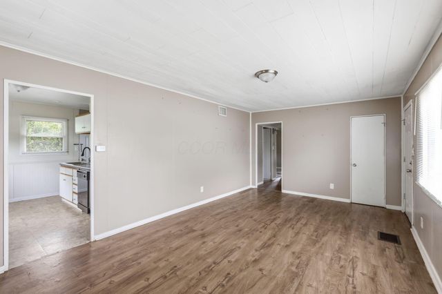 1091 S Ashburton Road, Columbus, OH 43227