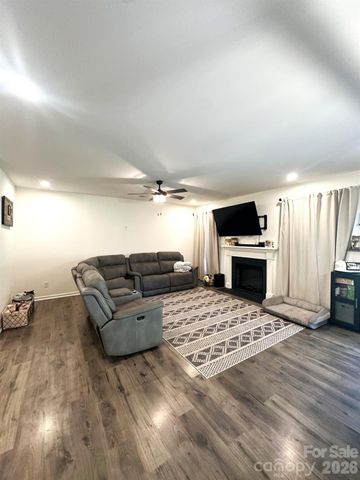 127 Buoy Lane, Statesville, NC 28677