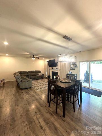 127 Buoy Lane, Statesville, NC 28677