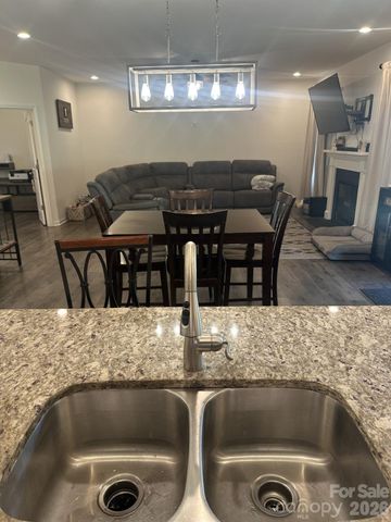 127 Buoy Lane, Statesville, NC 28677