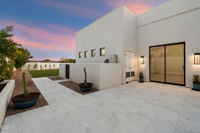 12955 E Gold Dust Avenue, Scottsdale, AZ 85259