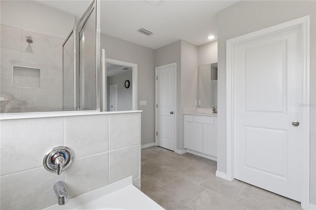 6764 BROAD RIVER AVENUE, Land O Lakes, FL 34638