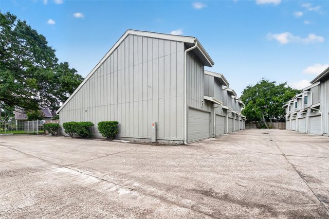 13025 Leader Street, Houston, TX 77072