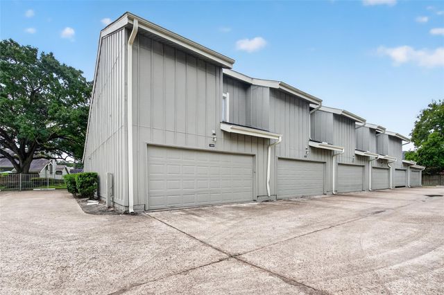13025 Leader Street, Houston, TX 77072