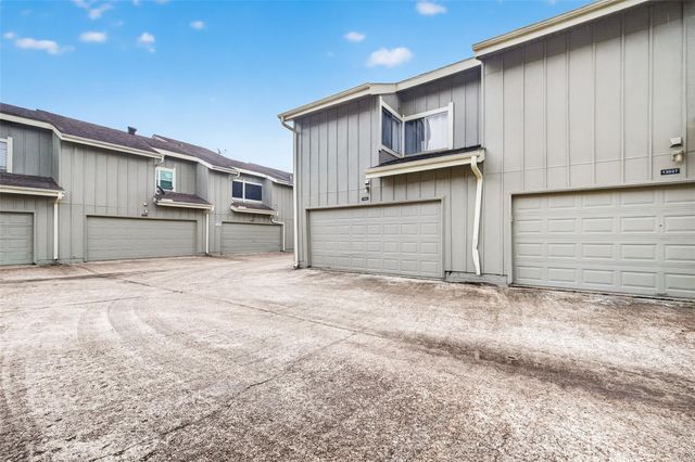 13025 Leader Street, Houston, TX 77072