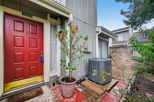13025 Leader Street, Houston, TX 77072