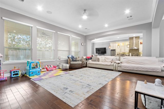 10614 Pearl Landing Drive, Richmond, TX 77407