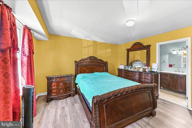 14 SUNNY BND, Newark, DE 19702