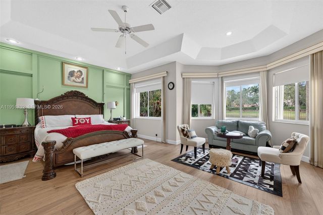 104 Dockside Circle, Weston, FL 33327