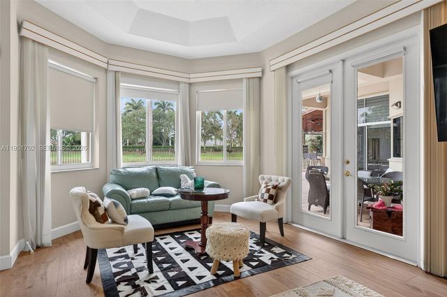 104 Dockside Circle, Weston, FL 33327