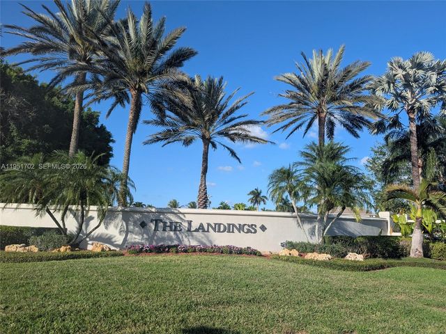104 Dockside Circle, Weston, FL 33327