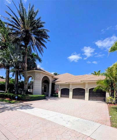 104 Dockside Circle, Weston, FL 33327