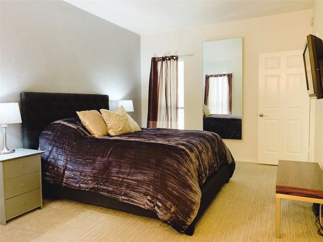 3105 San Jacinto Street 220, Dallas, TX 75204