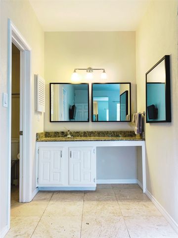 3105 San Jacinto Street 220, Dallas, TX 75204