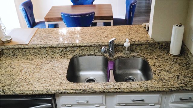 3105 San Jacinto Street 220, Dallas, TX 75204