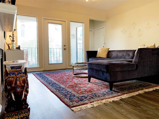 3105 San Jacinto Street 220, Dallas, TX 75204