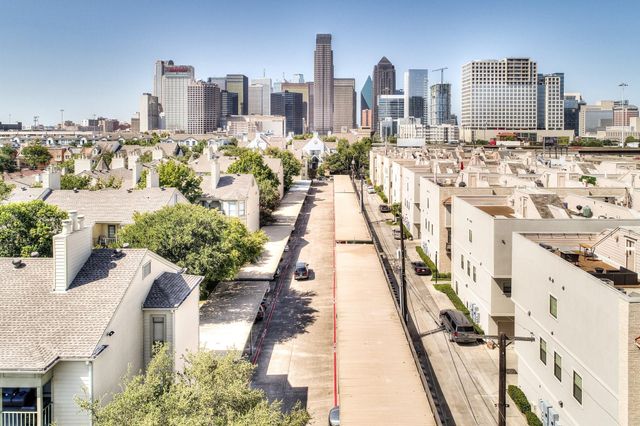 3105 San Jacinto Street 220, Dallas, TX 75204