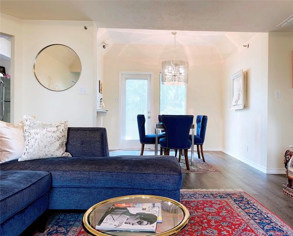 3105 San Jacinto Street 220, Dallas, TX 75204