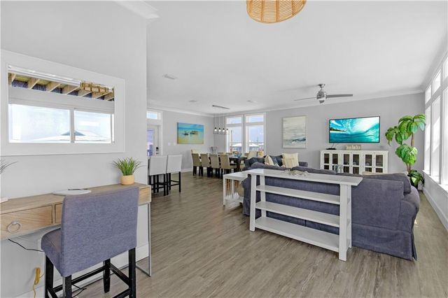 105 Quebec Court, Dauphin Island, AL 36528