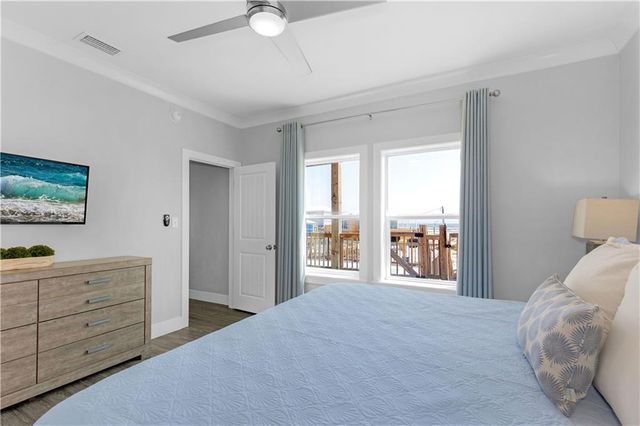 105 Quebec Court, Dauphin Island, AL 36528