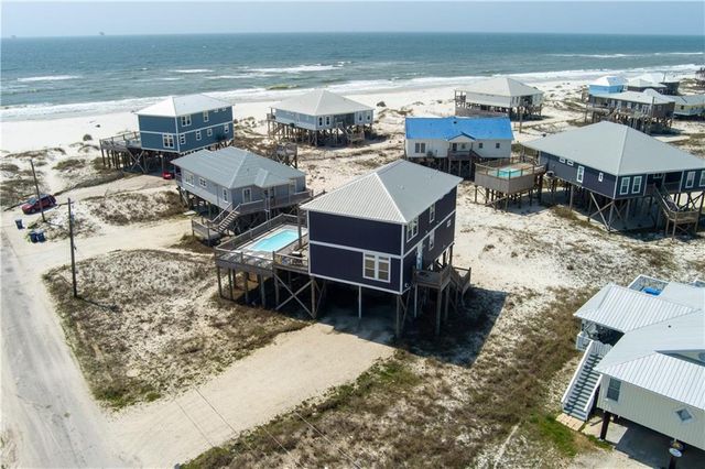 105 Quebec Court, Dauphin Island, AL 36528