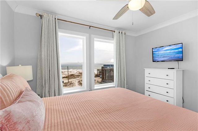 105 Quebec Court, Dauphin Island, AL 36528