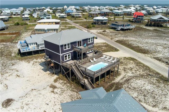 105 Quebec Court, Dauphin Island, AL 36528