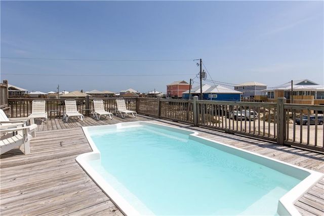 105 Quebec Court, Dauphin Island, AL 36528