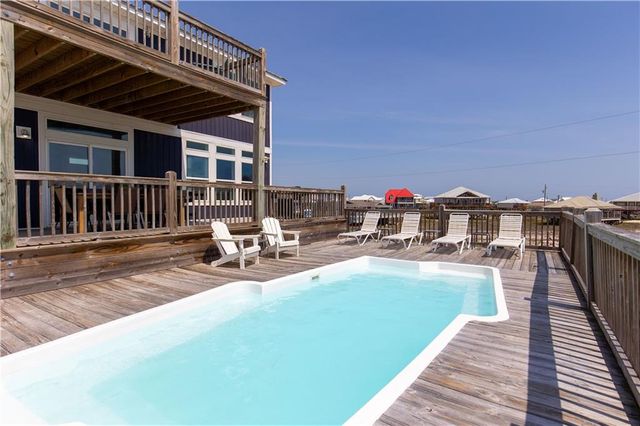 105 Quebec Court, Dauphin Island, AL 36528