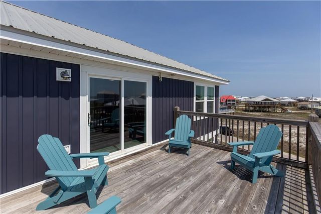 105 Quebec Court, Dauphin Island, AL 36528
